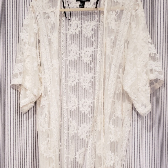 ❤2 for $18❤*Open fringe kimono style shirt* - Picture 3 of 4